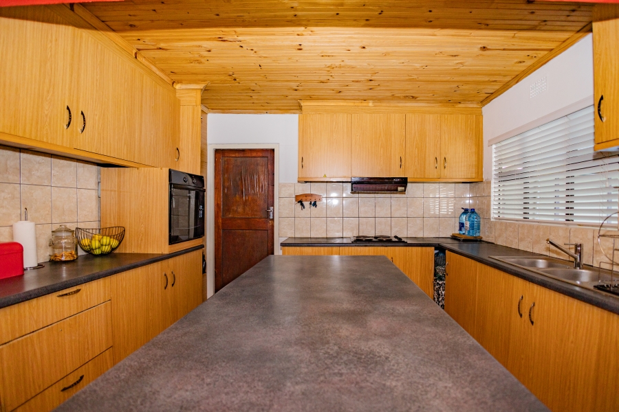 3 Bedroom Property for Sale in Uitsig Western Cape